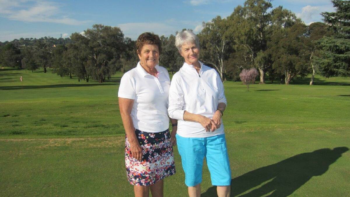 Cowra Ladies Golf: (L) Runner up Jenny Dresser, winner Jan Luce of the 18hole Stroke
Event.Many Thanks Carole.