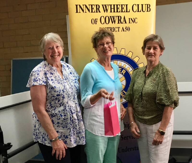 Cowra Inner Wheel members Sue Perkins and Heather Treasure with volunteer leader of MIPS Linda Stroud (centre).