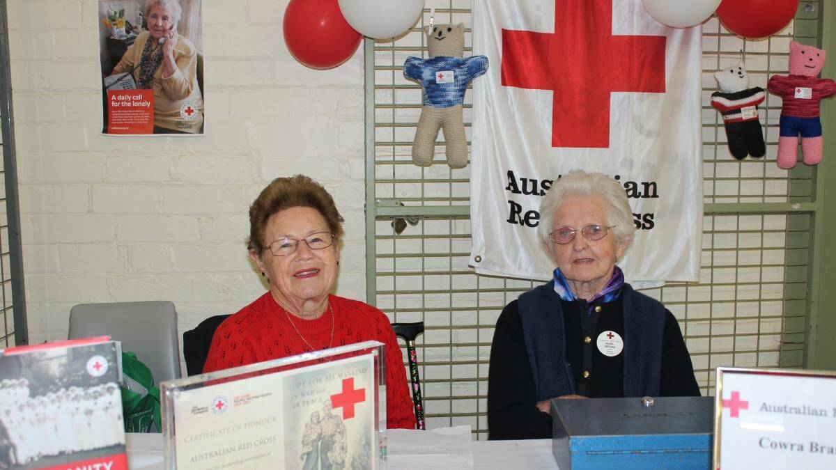 Cowra Red Cross Branch prepares for Christmas activities