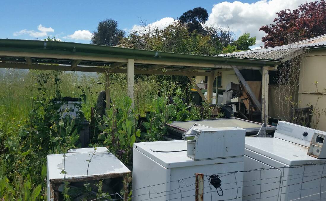The condition of one Cowra resident's backyard, which has been broken into several times, is falling apart and is attracting mice, snakes and other pests onto the property. 