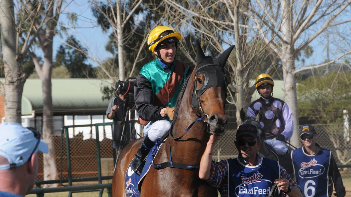  Eleanor Webster-Hawes piloted Cowboys Karma to a second straight win for Dubbo trainer Allan Gibson on Friday.