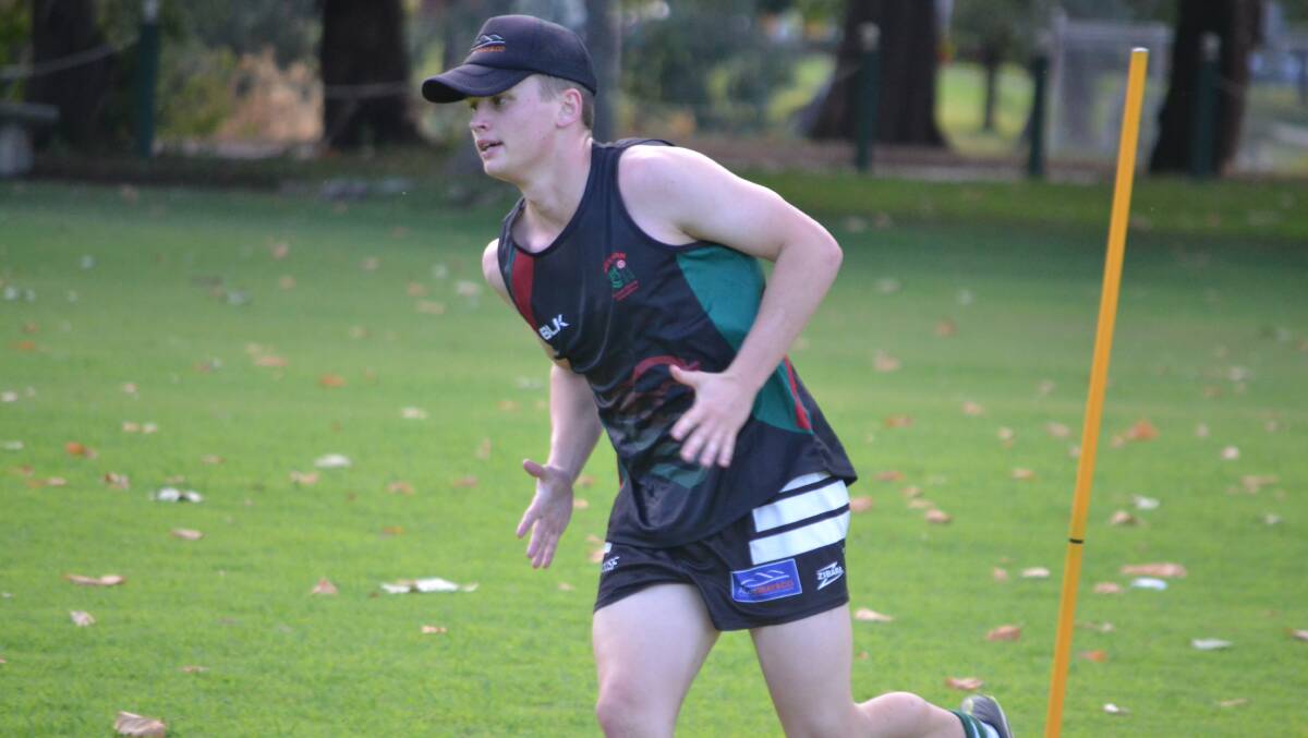 Cowra Magpie Rick Nobes will start at dummy-half in Friday night's match against Oberon in the Bathurst Panthers Knockout.