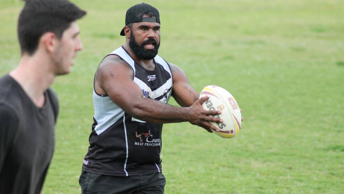 Cowra Magpies gun Warren Williams has put pen to paper for 2017, as the club looks to establish its roster ahead of the Group 10 season.