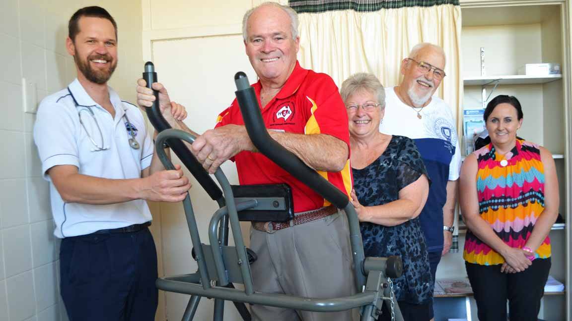 Exercise physiologist Matt Blowes, with Heart Support Australia Cowra branch president Graham Moon, members Carol and Sam Volcov and Western Medicare Local integration project officer Tabitha Jones.