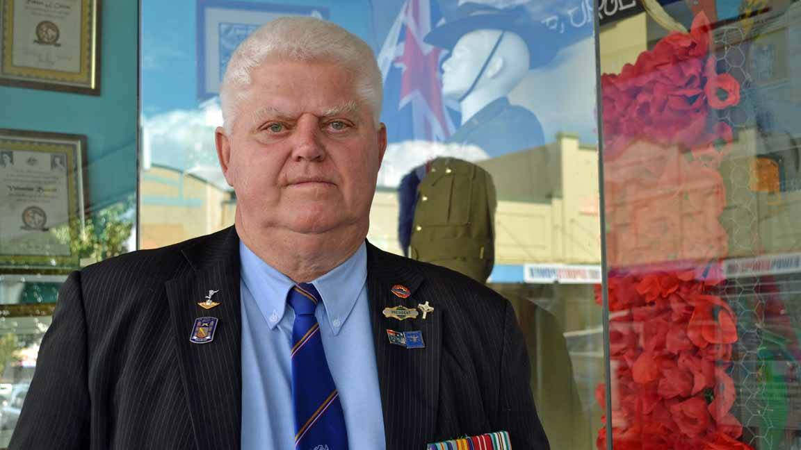 Kerry Damm loaned his uniform to Inside Out Cowra for their incredibly detailed Anzac Day window display.
