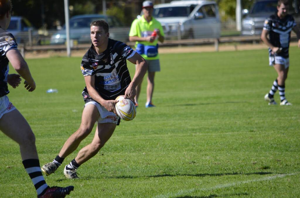 Under 18s Cowra Magpies star Tim Middleton, pictured playing at Sid Kallas oval last season, will train for selection into the Raiders Holden Cup under 20s team. 