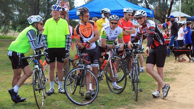There is a strong cycling community in Cowra and this Cowra Council booklet hopes to further promote the sport. Participants in last year’s Tour de Greenethorpe. Photo supplied. 