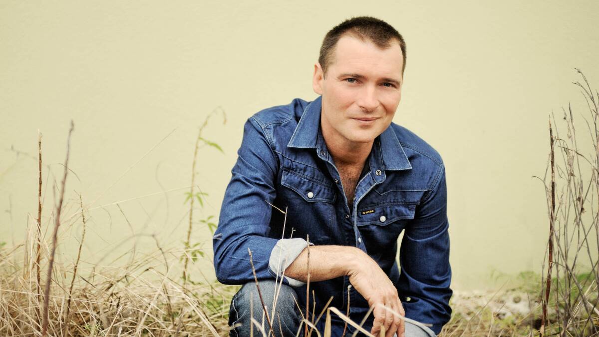 Australian Country Music star Adam Brand will be coming to the Cowra Show. File photo.