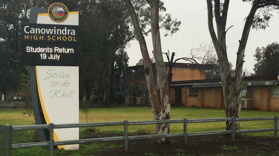 Canowindra High open but some parents not happy
