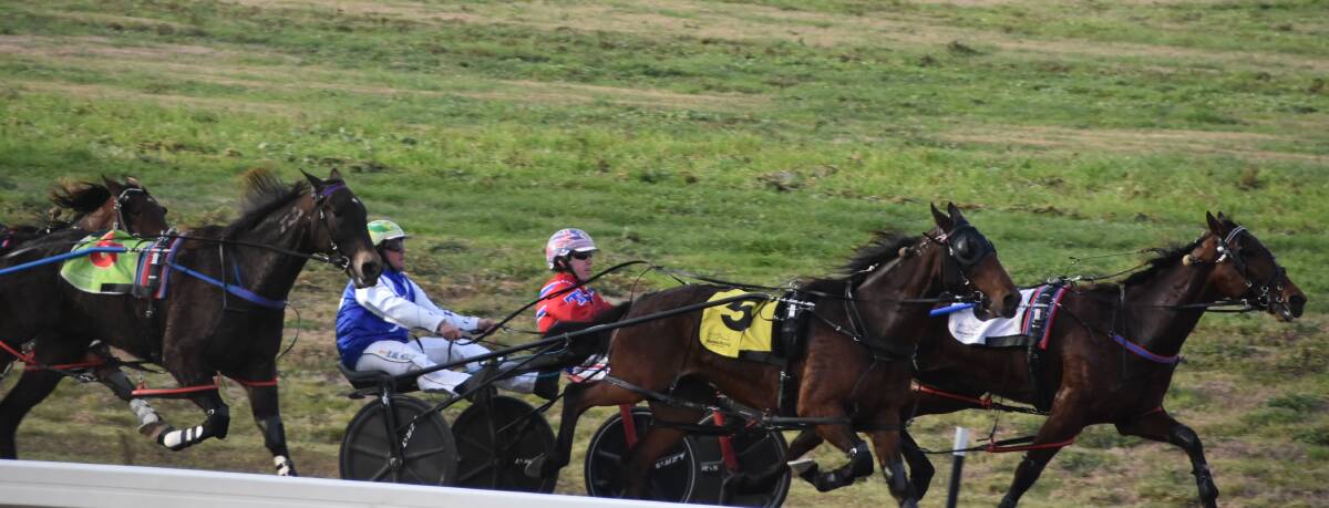 Blake Micaleff and So Much Bettor (5) loom up on the outside before taking the lead in the 2022 Tri Tech Cowra Cup on Sunday.