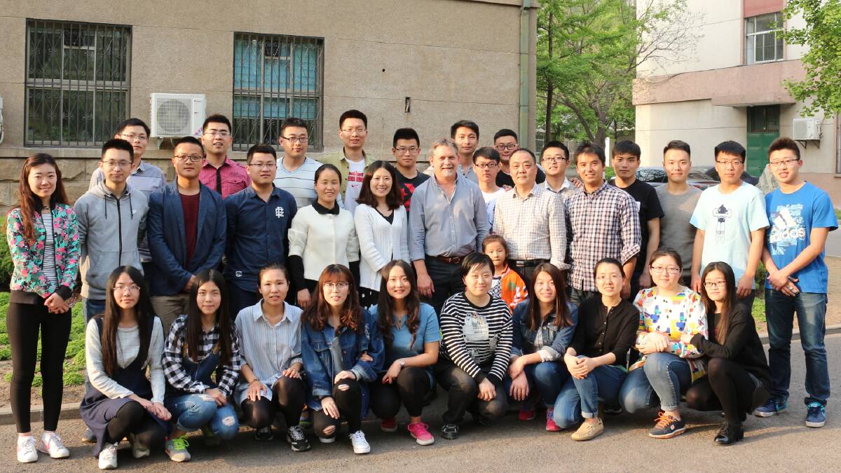 DPI senior principal research scientist, David Hopkins with students from the prestigious Shandong Agricultural University in China. 