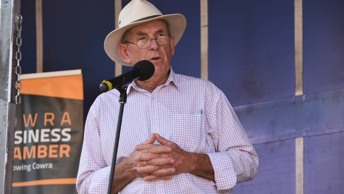 Cowra mayor Bill West is urging drivers to obey the road rules.