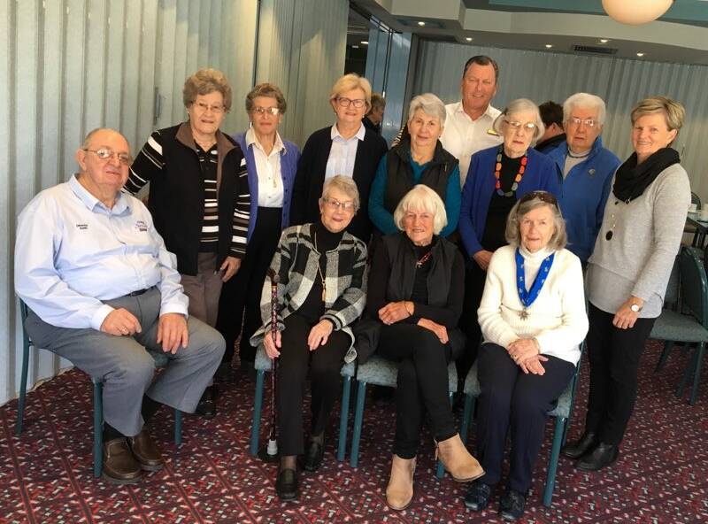 Cowra Cancer Action Group members with Lloyd Garratt, Manager of the Cowra Services Club and Keith Lunn, Cowra Services Club board member.