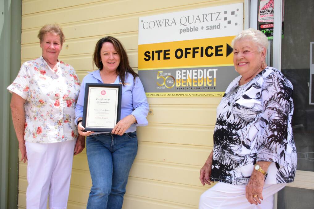 Pat Smith (left) and Anne Reeves (right) from the Cowra Hospital Auxiliary present Michelle Rowe from Benedict Industries - Cowra Quartz with a certificate of appreciation. 