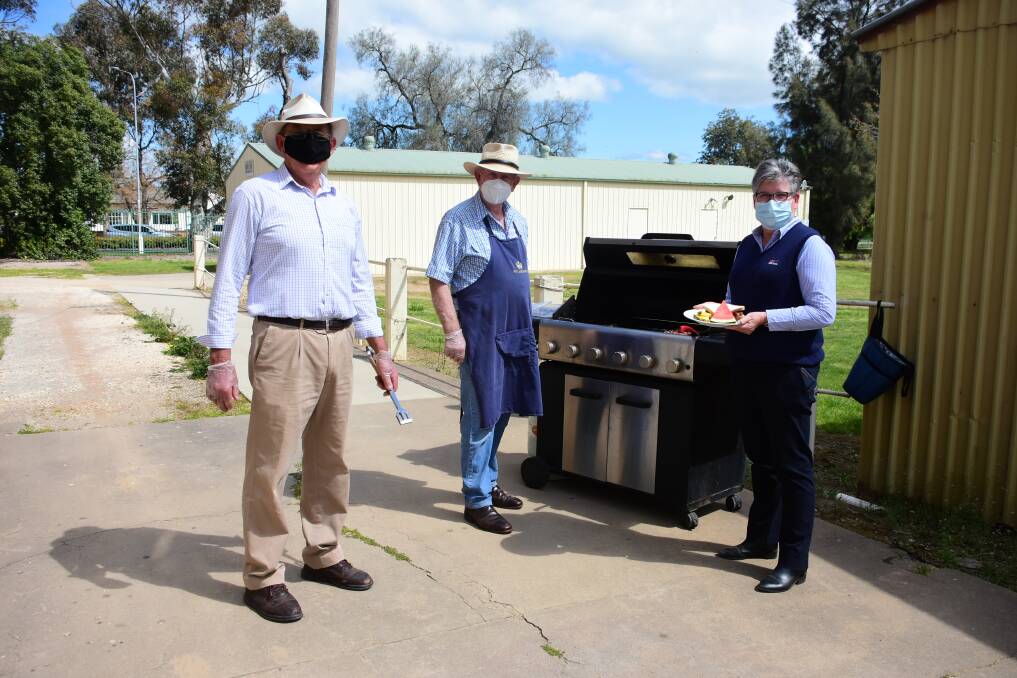 Cowra Mayor, Councillor Bill West, Councillor Ray Walsh and Cowra Health Services Manager, Pauline Rowston. 