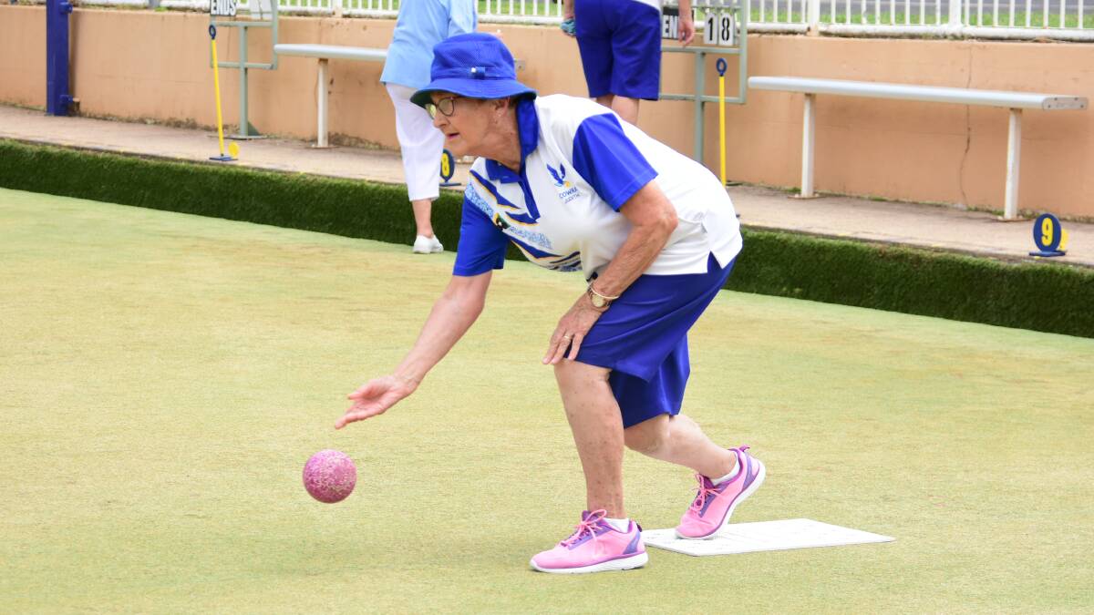 Judith Day in action. She won a close contest with Sharon Bohanna. File photo. 