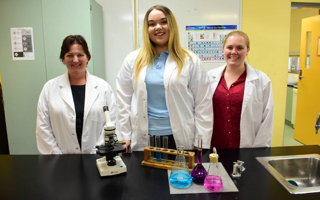 Cowra High School science teachers Liz Watt (left) and Megan MacKenzie (right) with the first student to take Science Extension at CHS, Ellee White. 