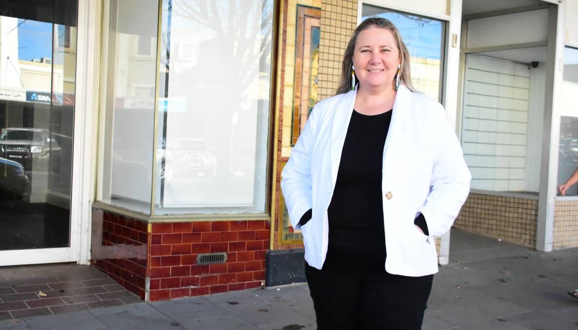Cowra Council candidate Sharon D'Elboux said filling empty shopfronts in Kendal Street will be one of her priorities. 