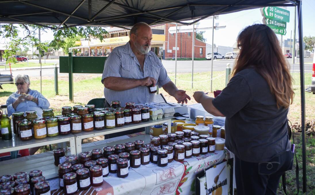 Gooloogong Recreation Park Markets. File photo taken prior to COVID restrictions. 
