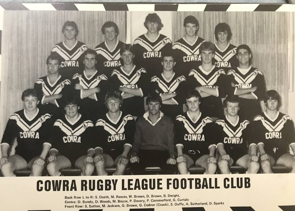 Under 18s 1985 including Wayne and Dean Browne and Steve Sutton.