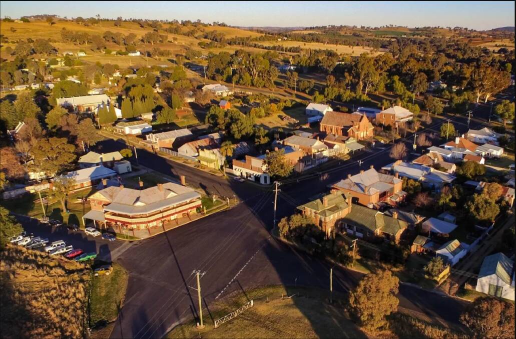 Woodstock Progress Association has received a $10,000 grant to enhance visitor engagement and improve connections within the existing community. Photo courtesy of https://visitwoodstock.com.au/