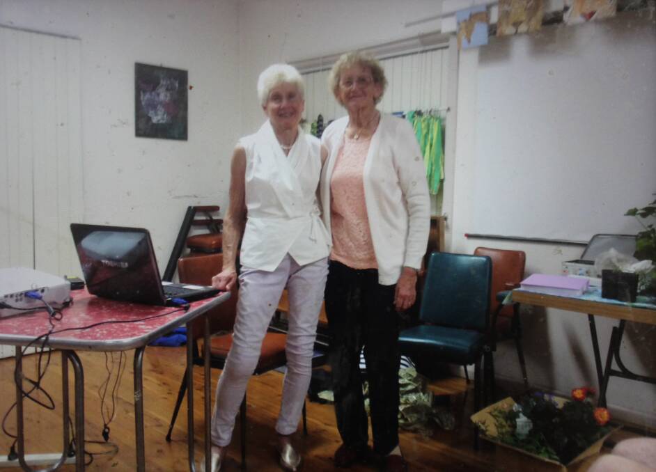 Helen Tozer thanking member Heather Kiely for speaking at the meeting.