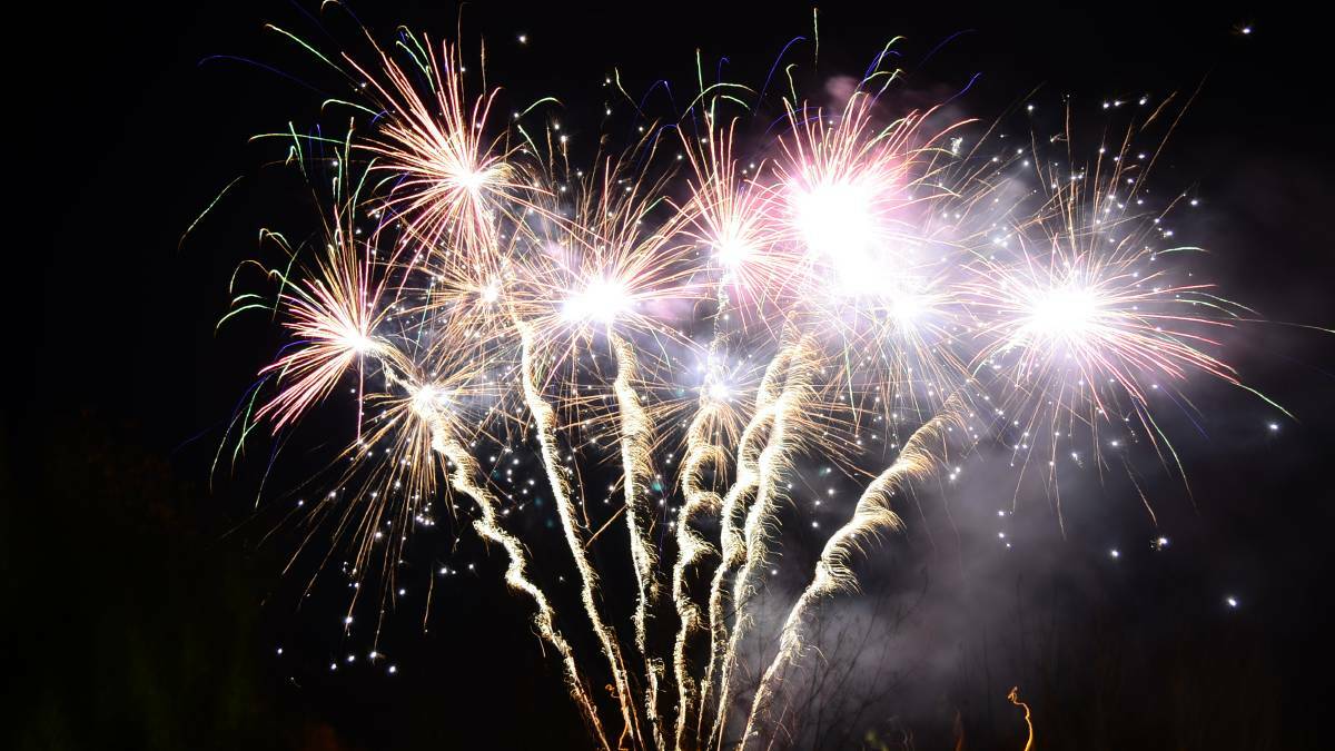CELEBRATIONS: The Wyangala Fireworks and Bonfire Night is set to celebrate 10 years of family fun and entertainment. Photo: File.