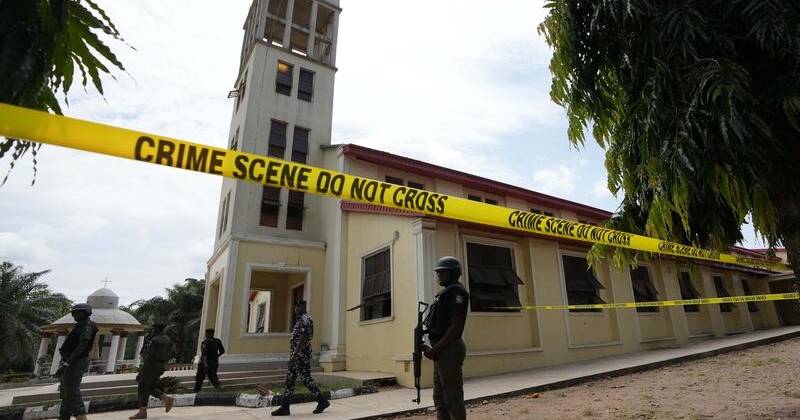 'Eight dead' as Nigerian churches attacked