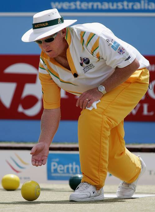 Steve Glasson, pictured bowling for Australia in the tri-nations against South Africa in 2005, will be the guest speaker at the Cowra Sportsperson of the Year presentation night. Photo by Getty Images.